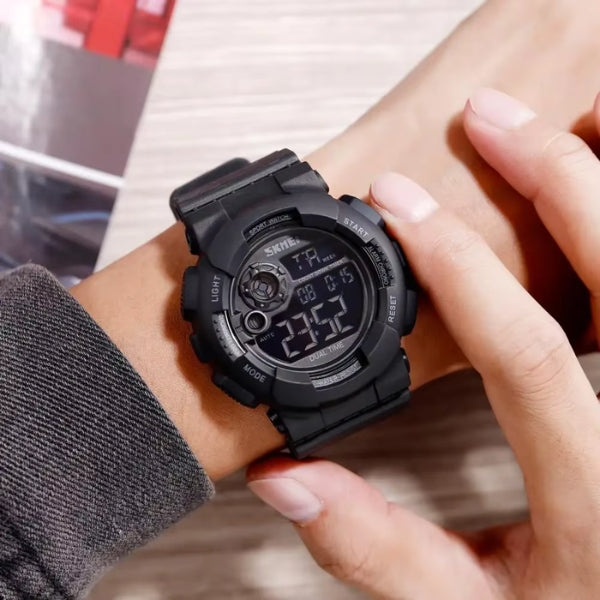 Men's Tactical Sports Watch - Square Style Military Grade with Shock Absorption & Water Resistance