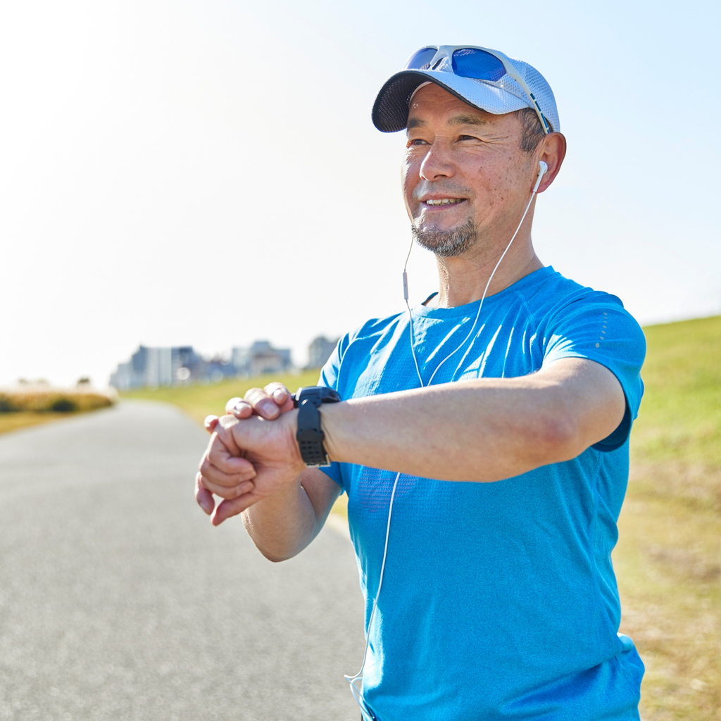 Smart Fitness Tracker Watch | Heart Rate Monitor, Waterproof & Ideal for Health Enthusiasts